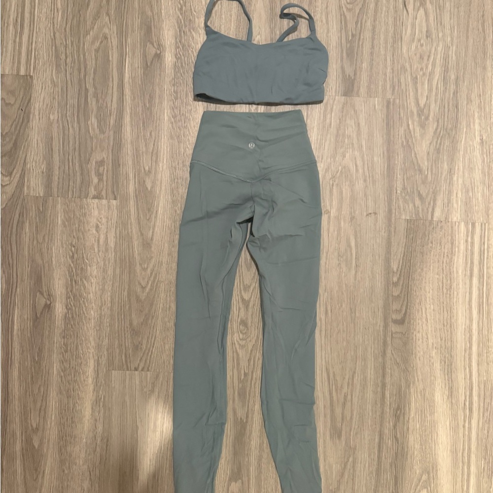 Lululemon blue set